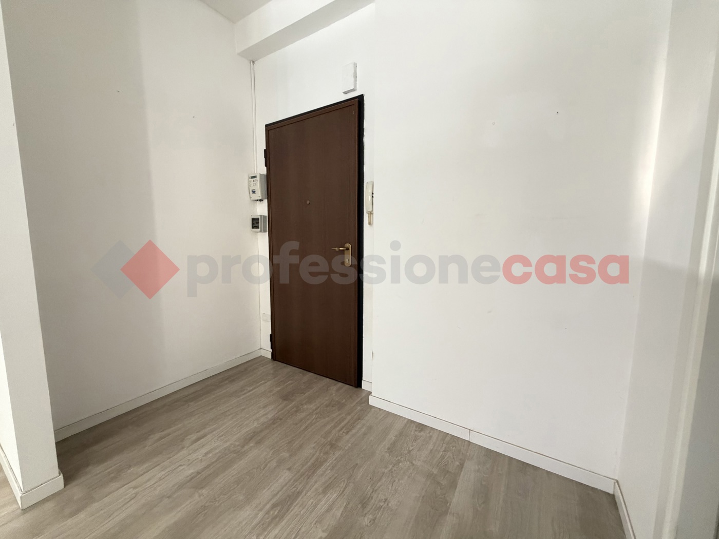 Monolocale arredato in affitto a Cesano Boscone