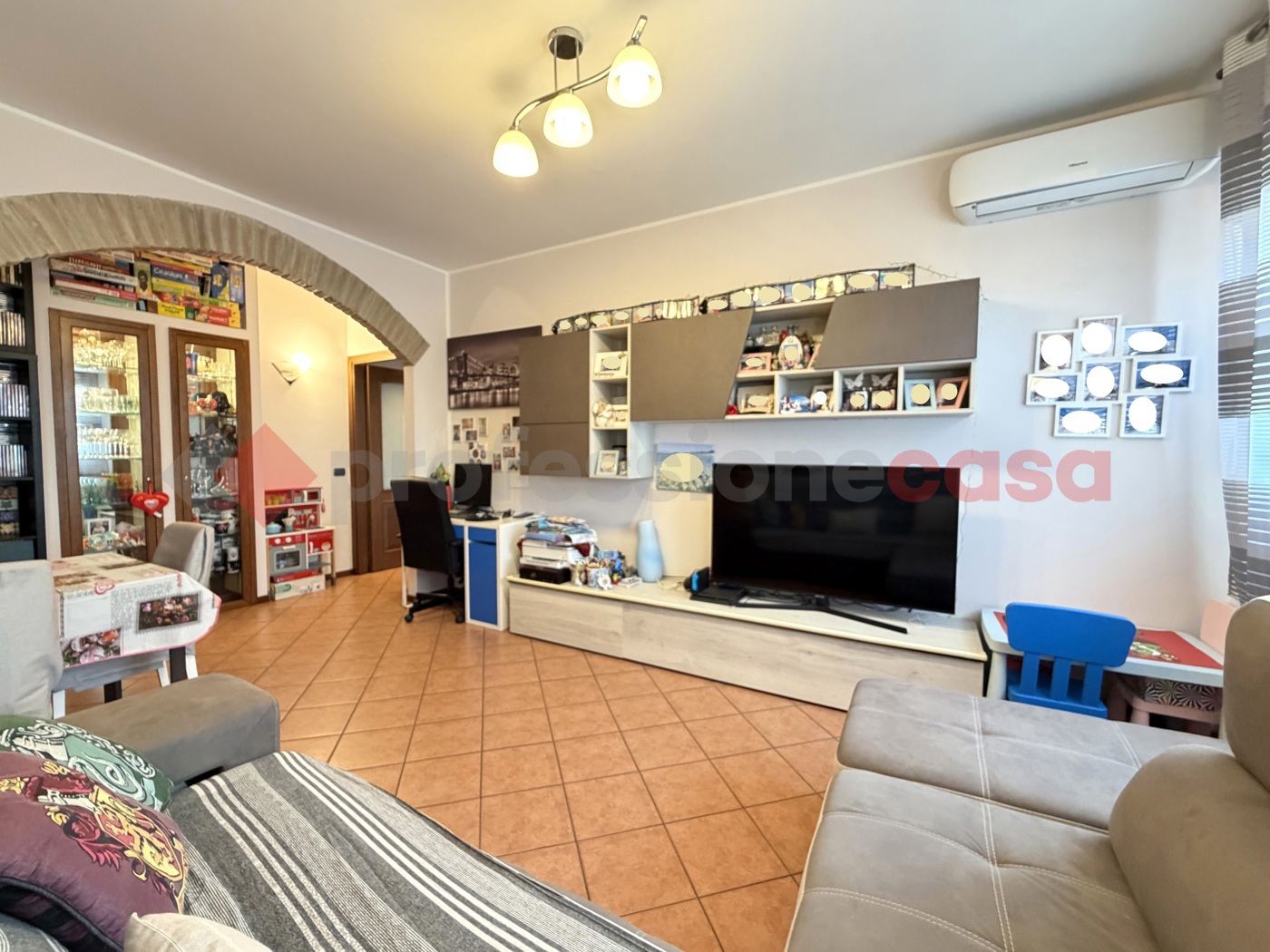 Trilocale con box a Cesano Boscone