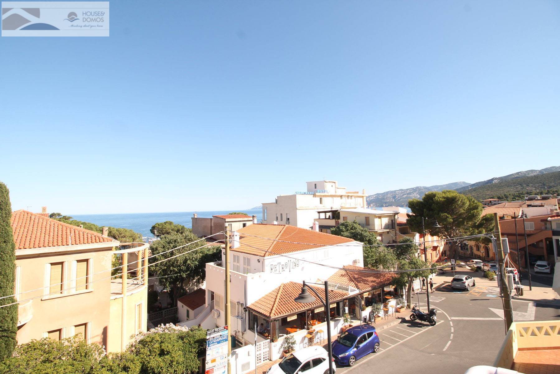 Appartamento bilivelli in vendita a Dorgali, Cala Gonone