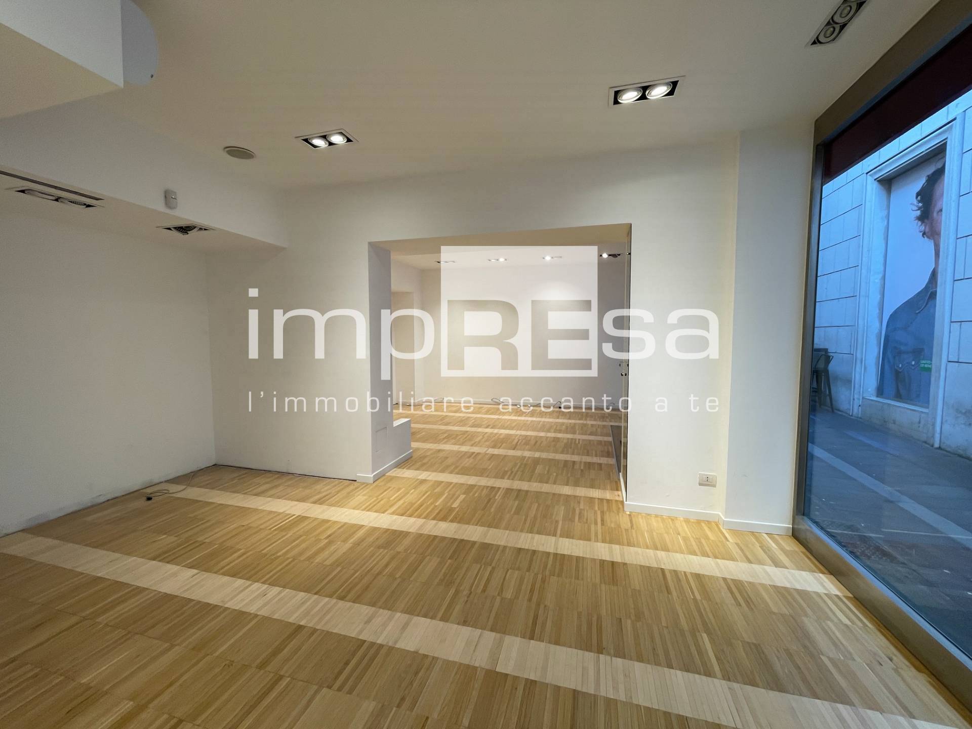 Negozio in affitto a Treviso, Centro storico