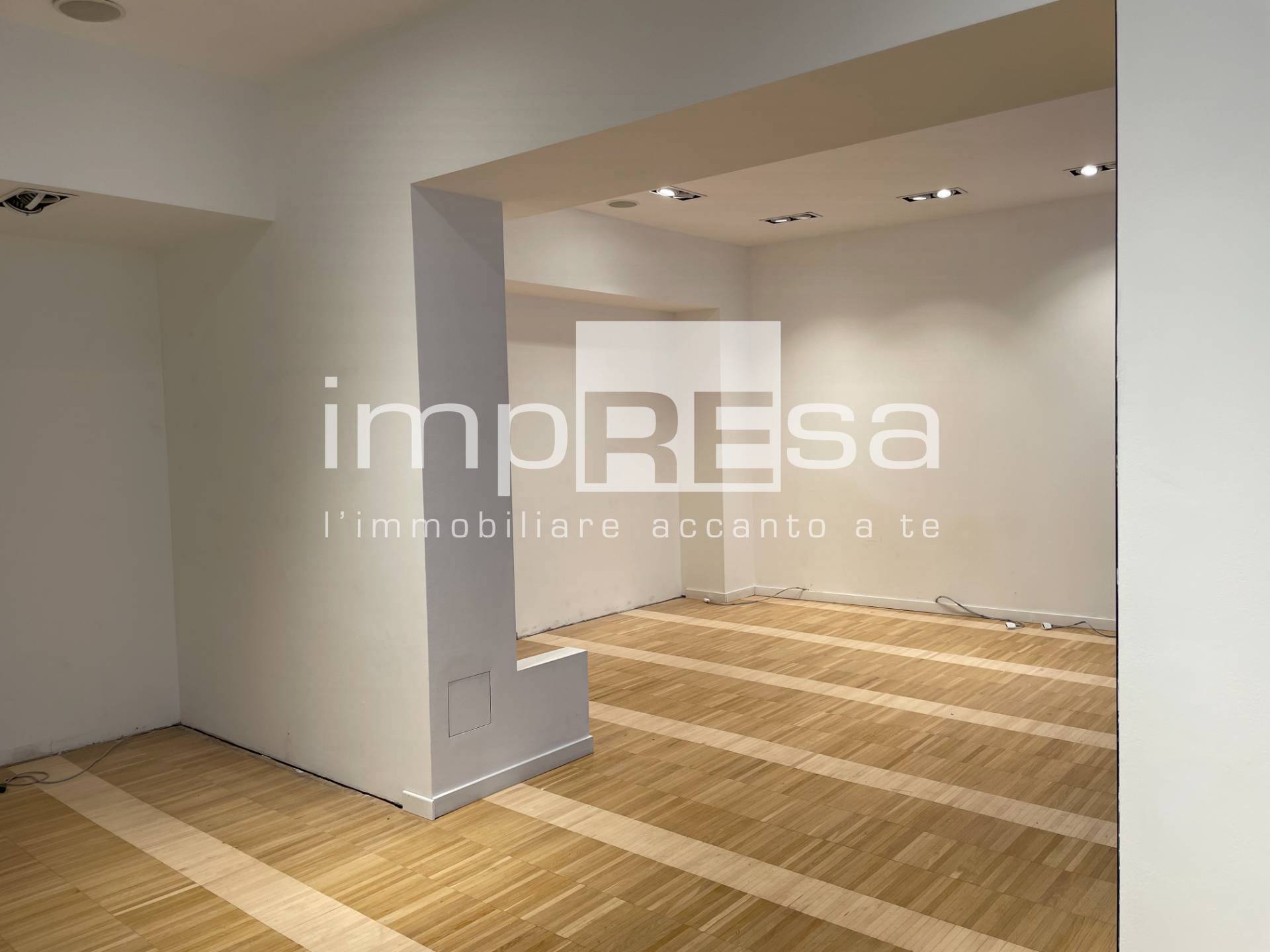 Negozio in affitto a Treviso, Centro storico