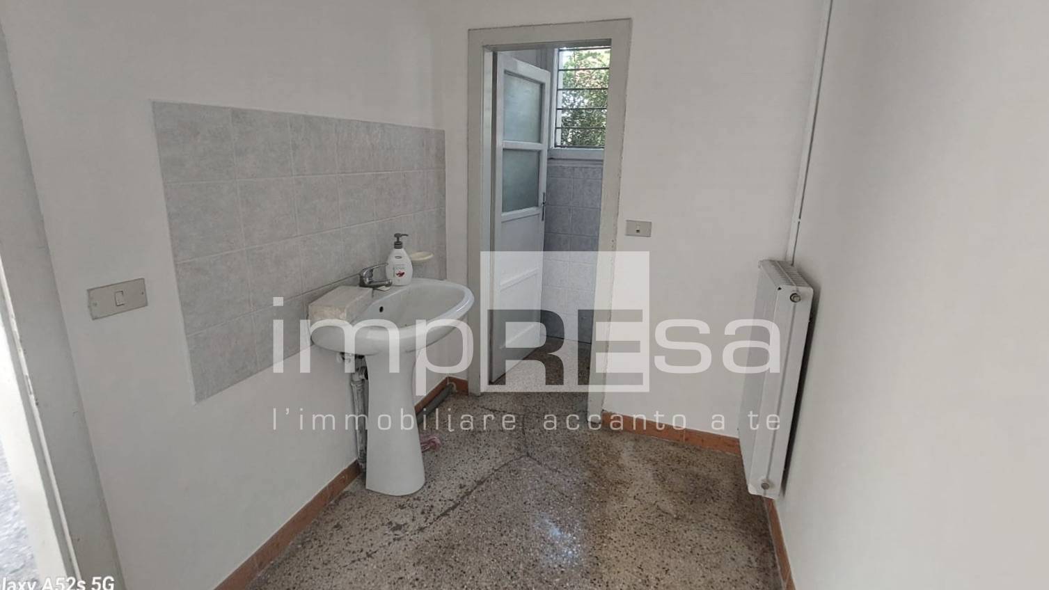 Locale commerciale in affitto a Treviso, S. Zeno