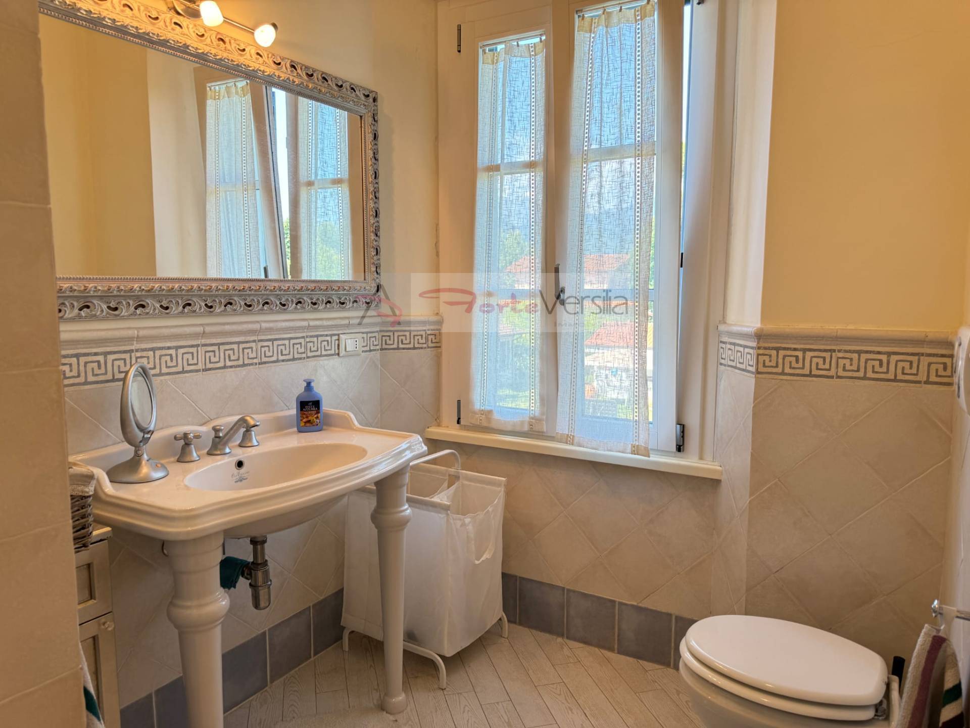 appartamento in quadrifamiliare in vendita a Forte dei Marmi, Roma Imperiale