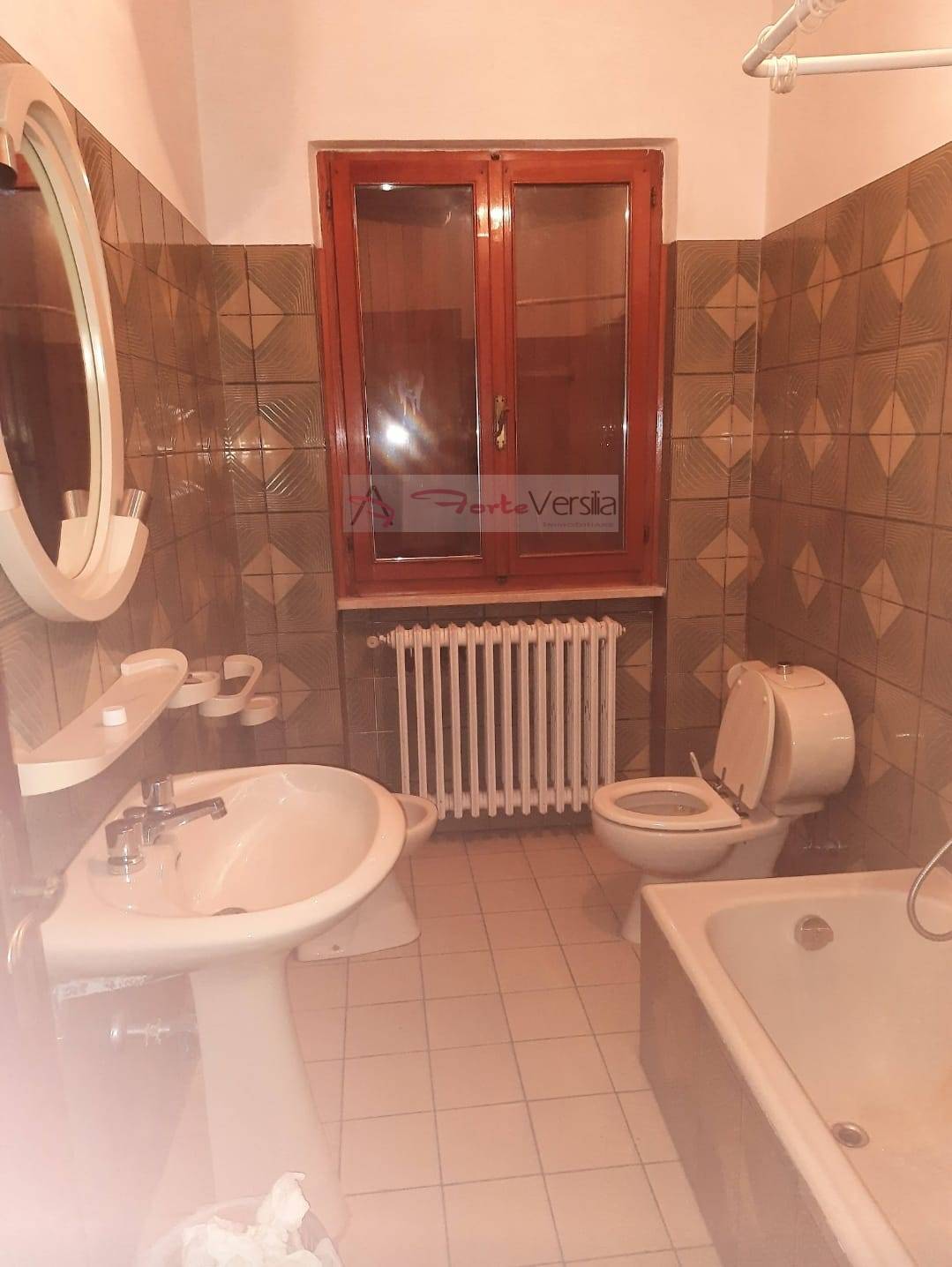 Villa semindipendente in vendita a Montignoso, Cinquale