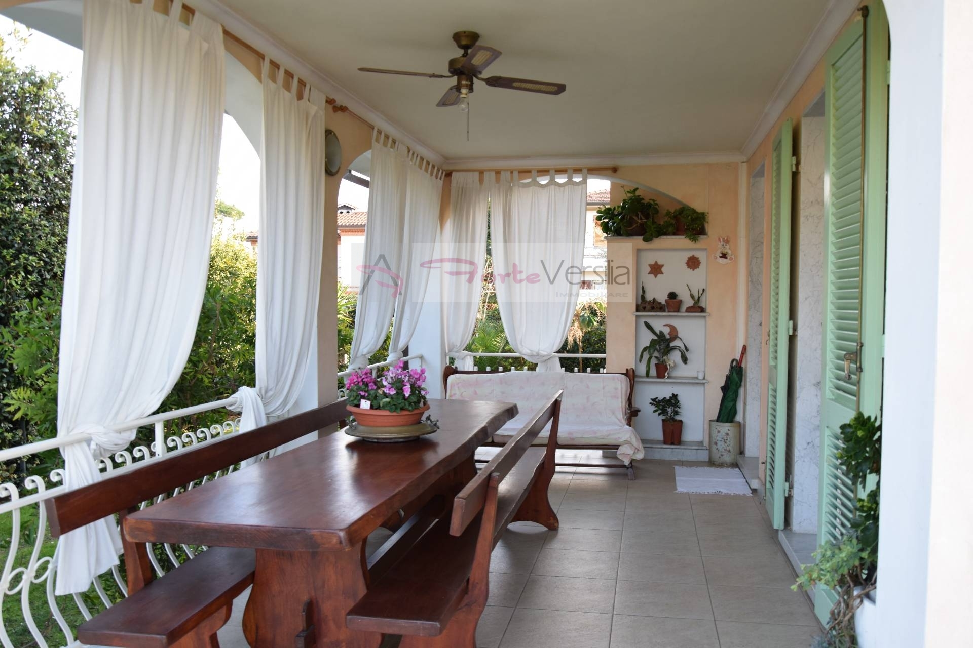 villa indipendente in affitto a Forte dei Marmi, Centro