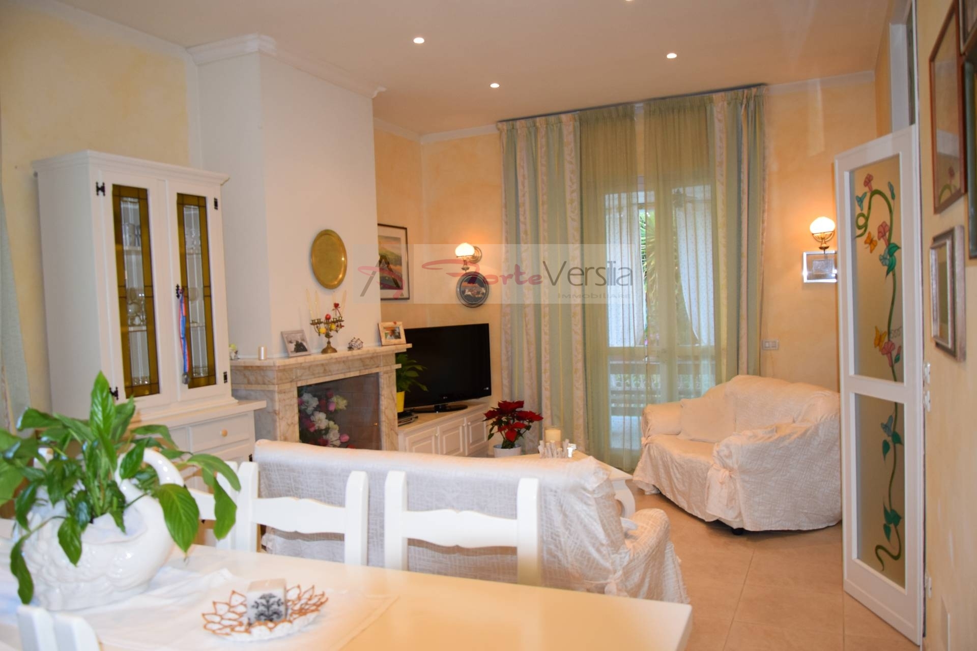 villa indipendente in affitto a Forte dei Marmi, Centro