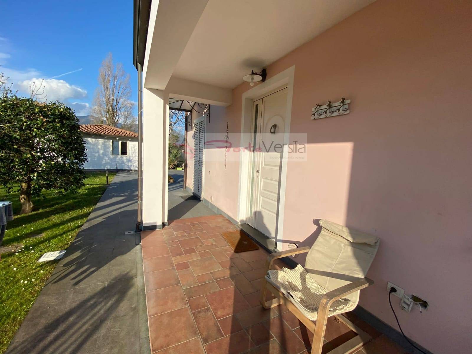 appartamento in affitto a Pietrasanta, Tonfano