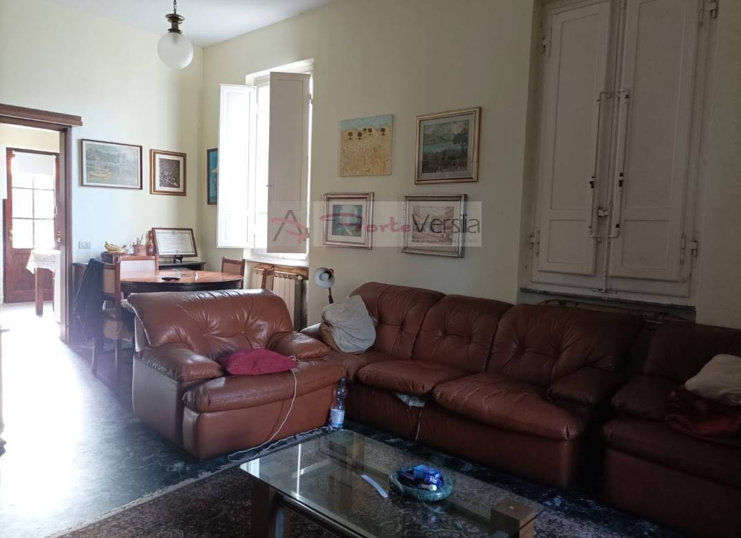 villa bifamiliare in vendita a Pietrasanta, Ponterosso