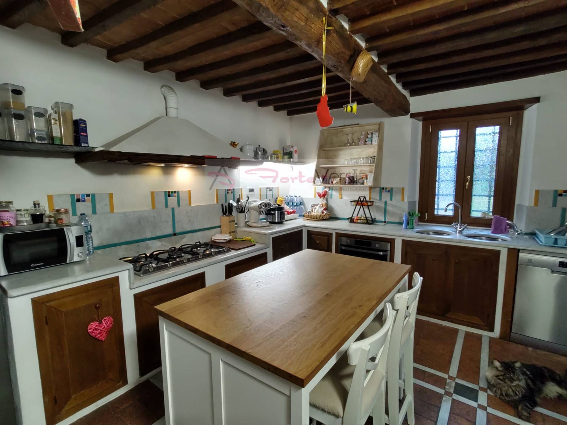 Casolare in vendita a Pietrasanta, Crociale