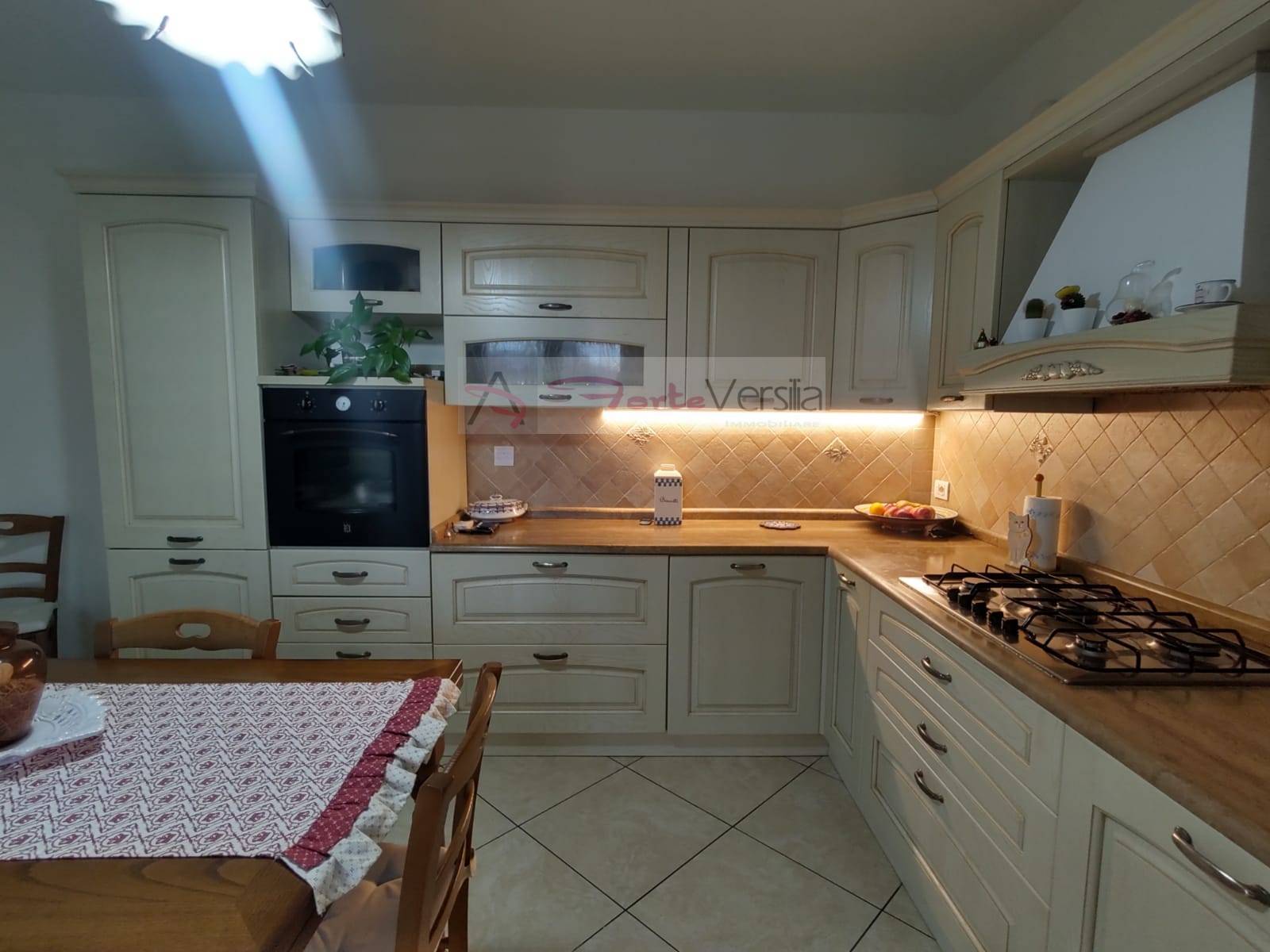 Villa in vendita a Pietrasanta, Marina di Pietrasanta