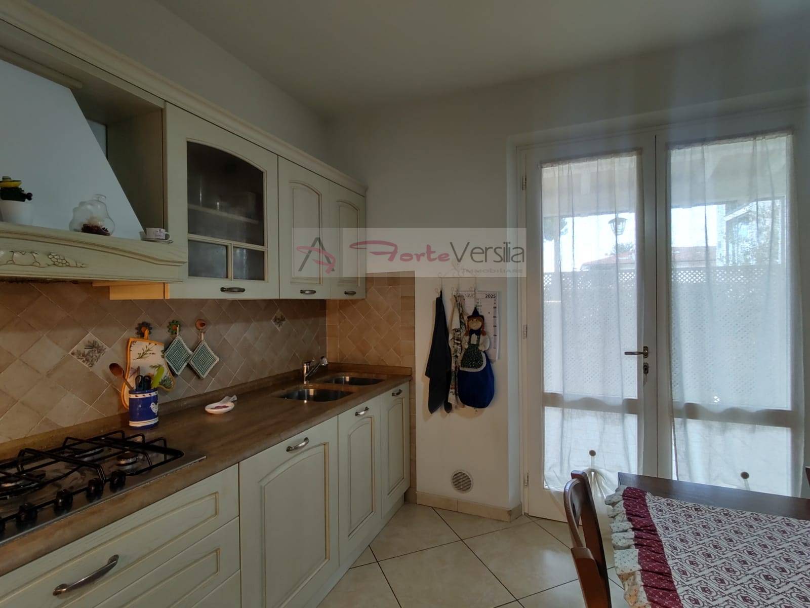 Villa in vendita a Pietrasanta, Marina di Pietrasanta