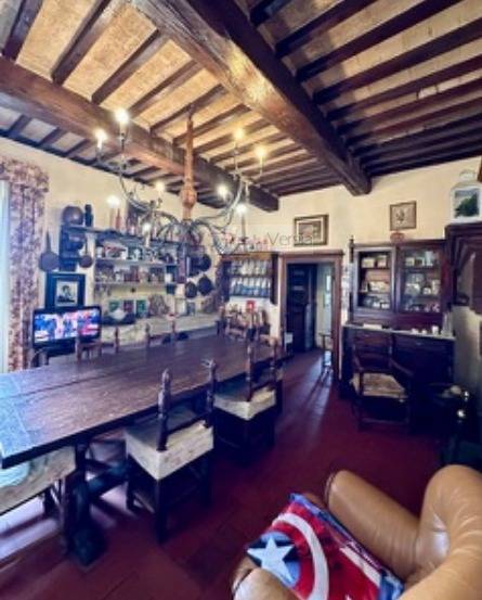 Villa in vendita a Castiglione di Garfagnana