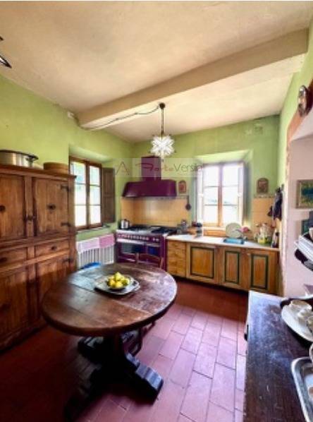 Villa in vendita a Castiglione di Garfagnana