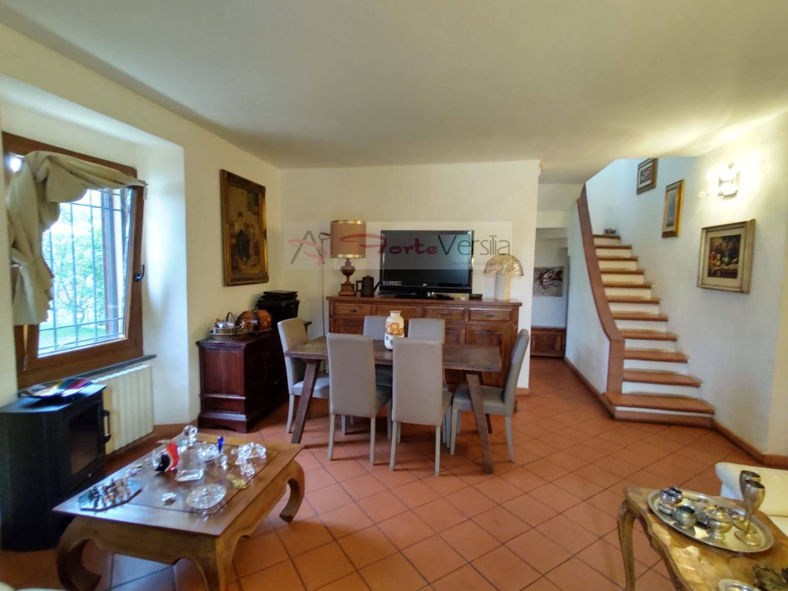 villa bifamiliare in vendita a Montignoso, Cervaiolo