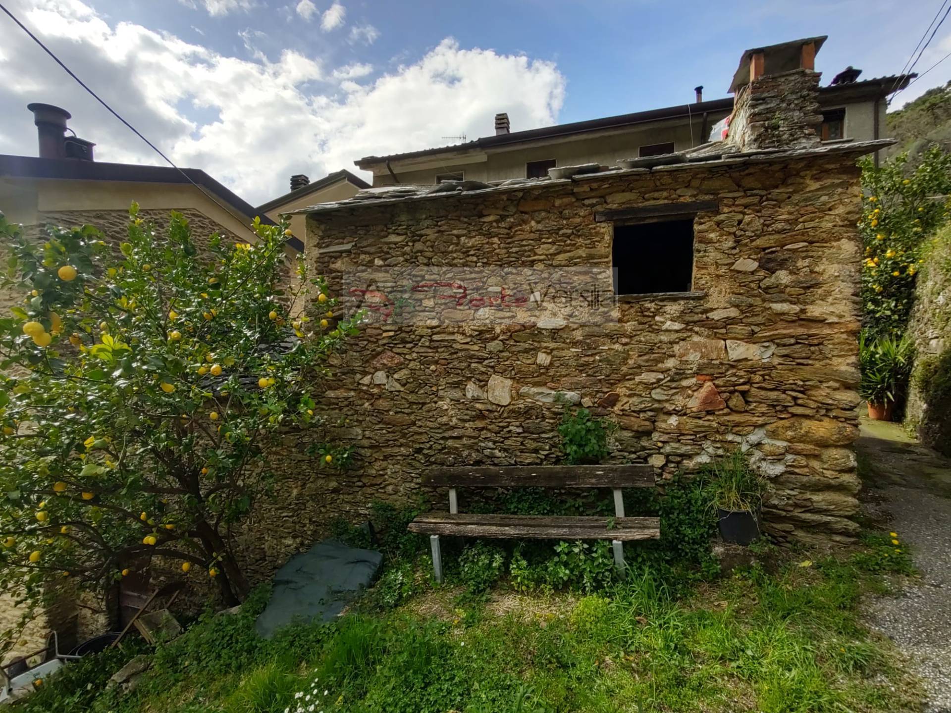 Casetta Semindipendente in vendita a Pietrasanta, Strettoia