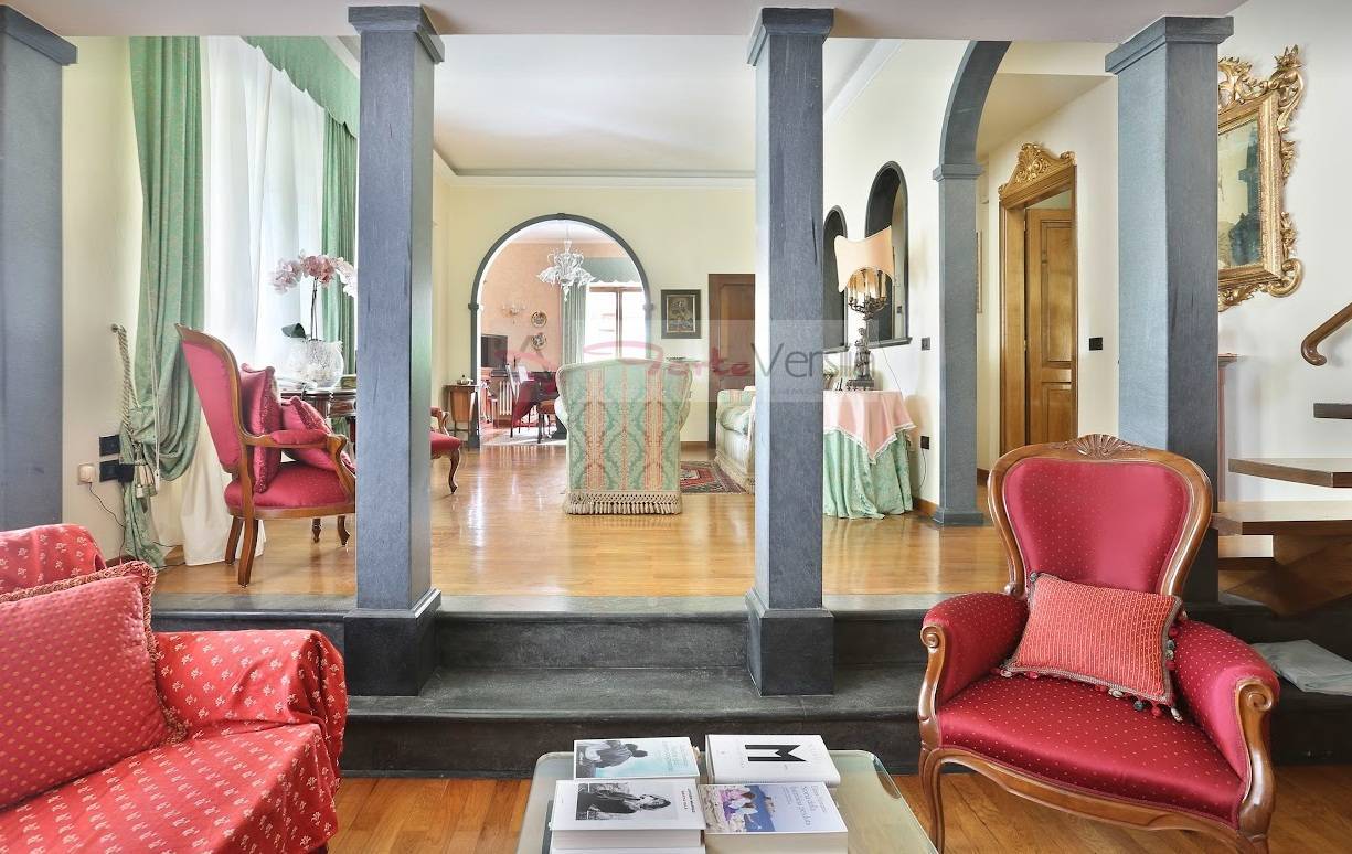 villa indipendente in affitto a Forte dei Marmi