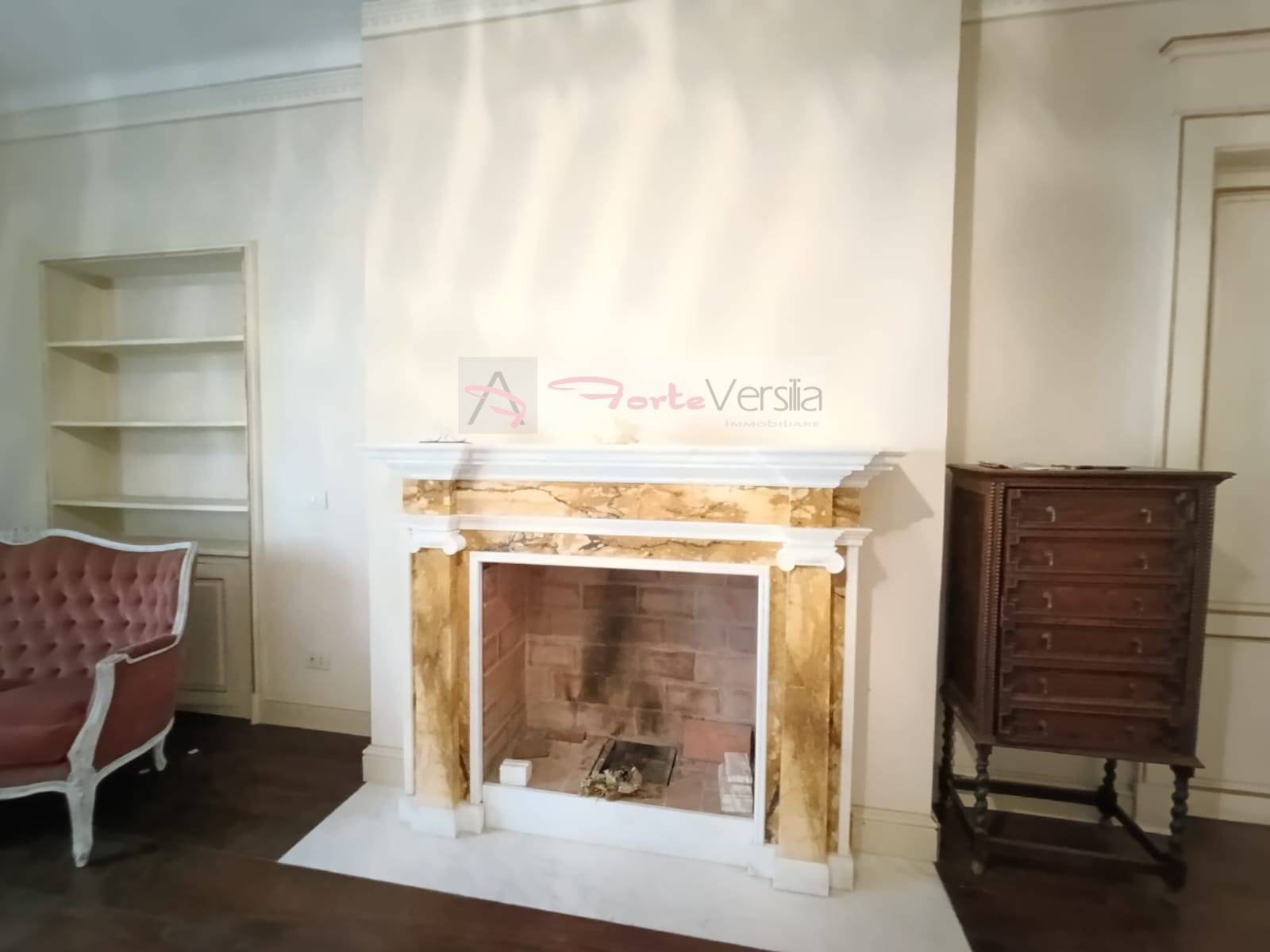 Appartamento in Villa in vendita a Pietrasanta, Centro Storico