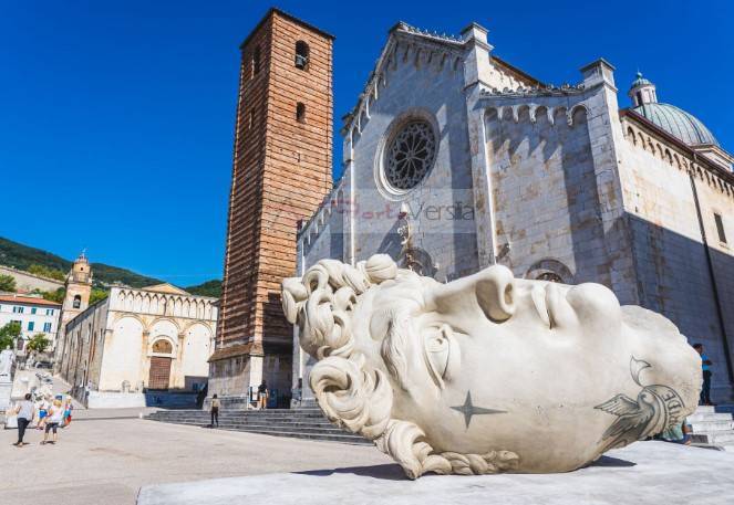 Capannone in vendita a Pietrasanta