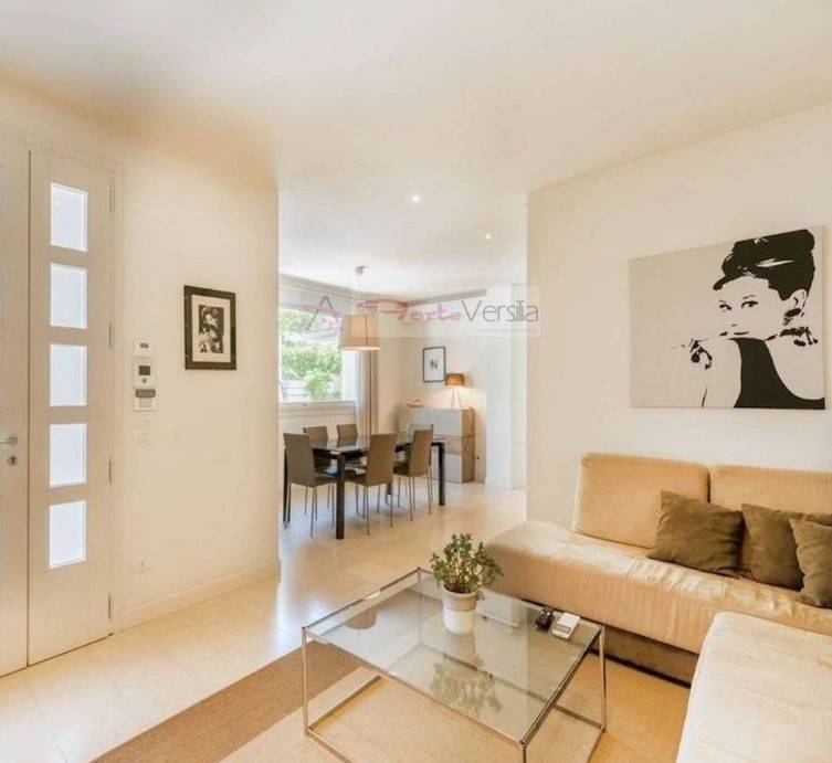 casa indipendente in vendita a Forte dei Marmi, Centro