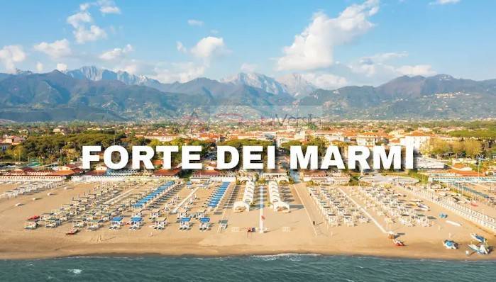 villa indipendente in vendita a Forte dei Marmi, Centro