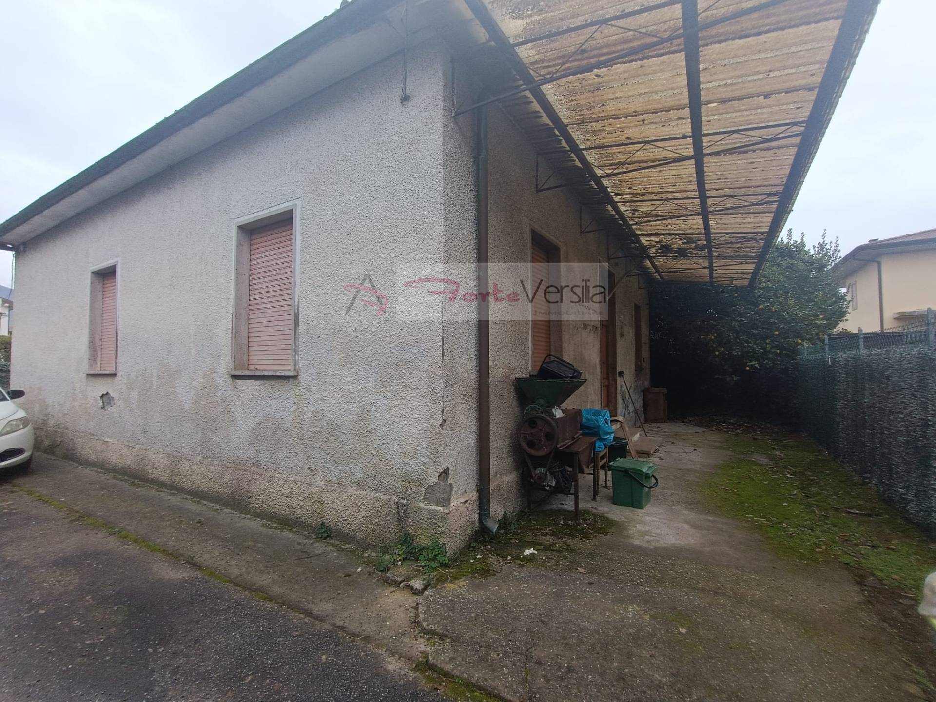 Villa in vendita a Montignoso, Cinquale