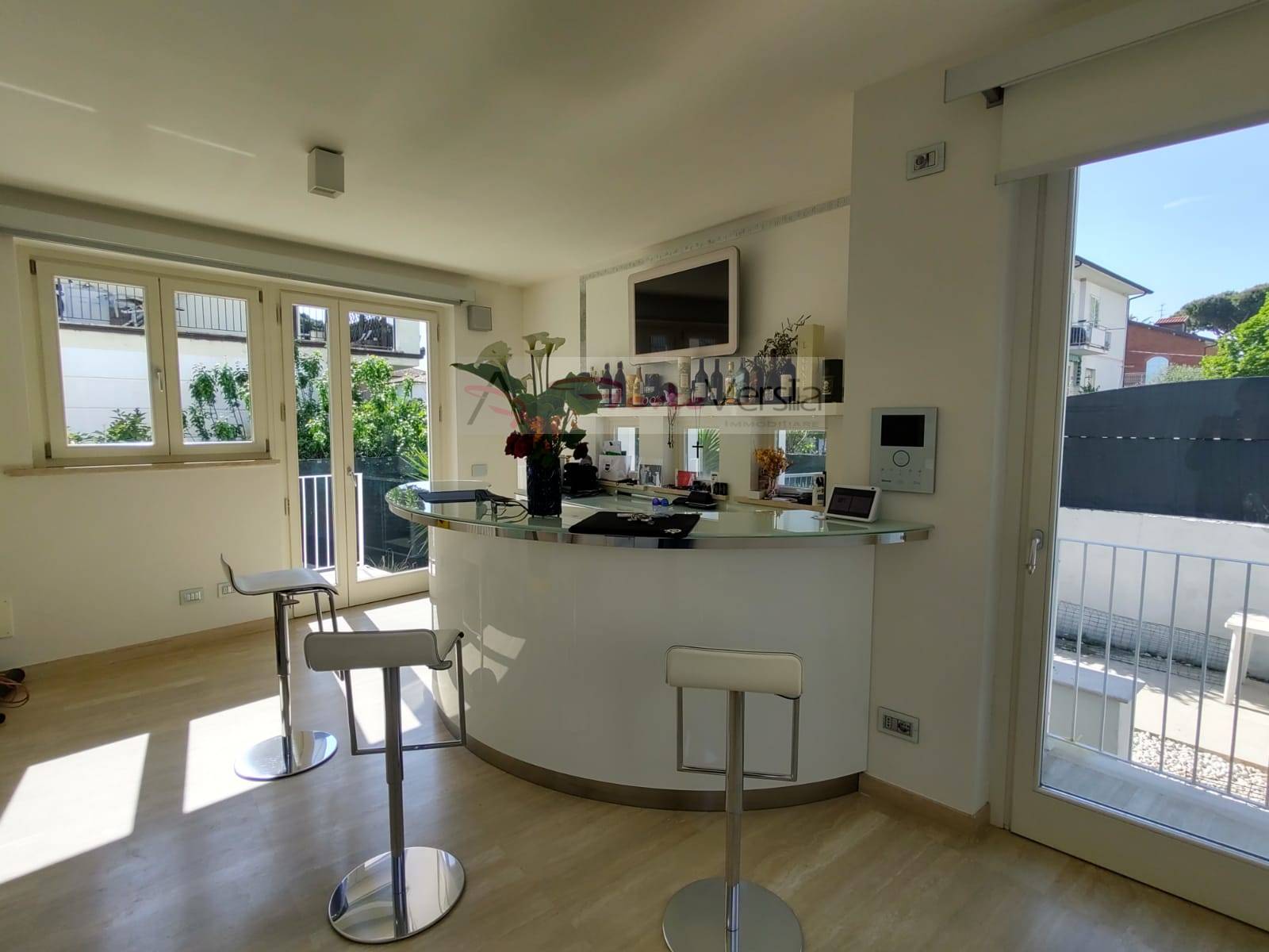 villa indipendente in vendita a Camaiore, Lido di Camaiore