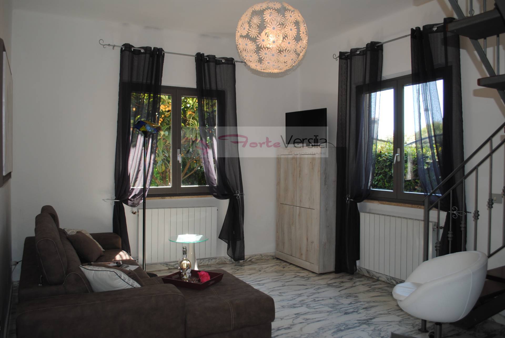 Villa in vendita a Montignoso, Cinquale