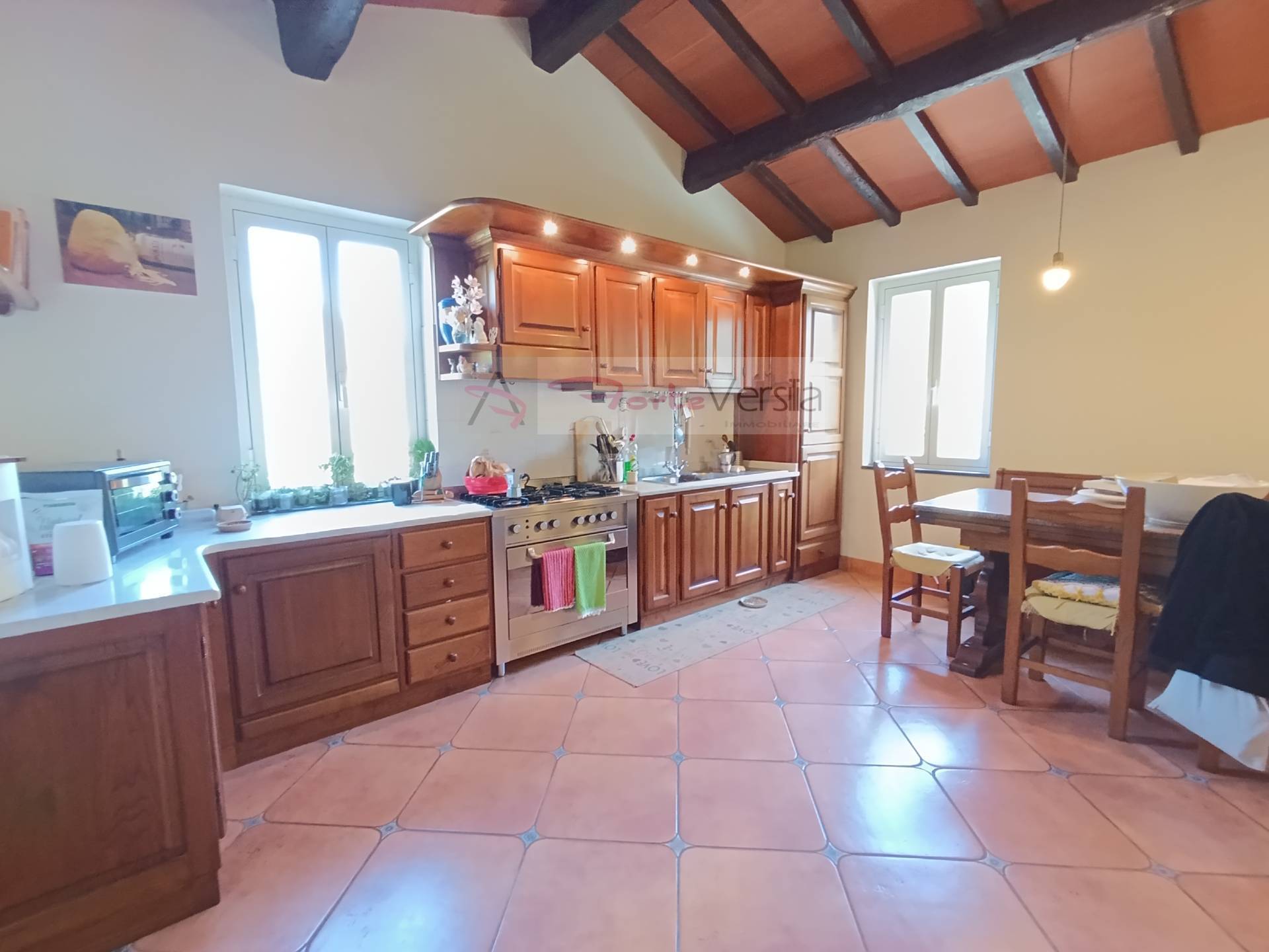 villa indipendente in vendita a Pietrasanta, Strettoia