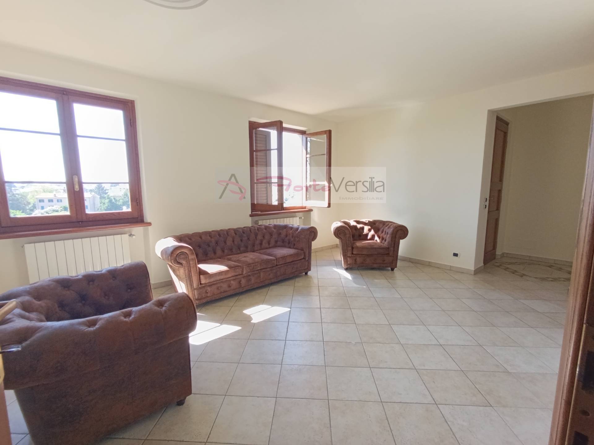 villa indipendente in vendita a Pietrasanta, Vallecchia