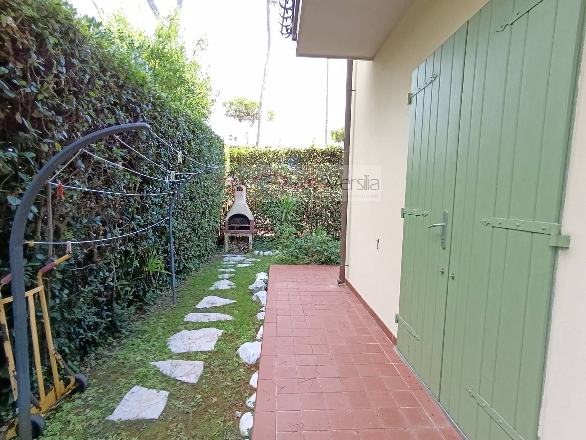 Villa in vendita a Montignoso, Cinquale