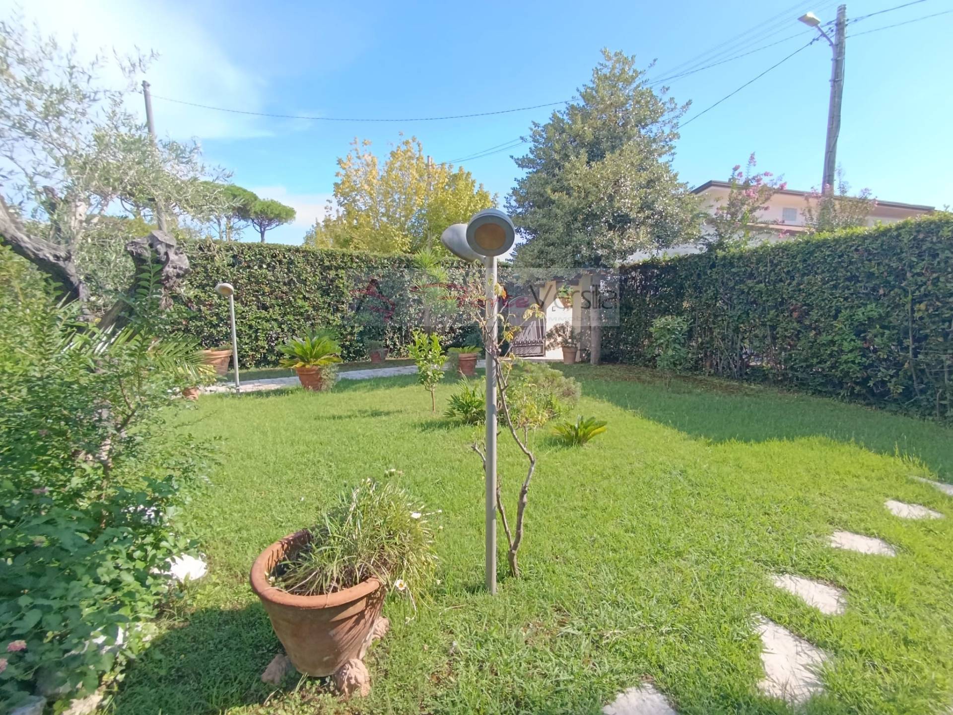 Villa in vendita a Montignoso, Cinquale