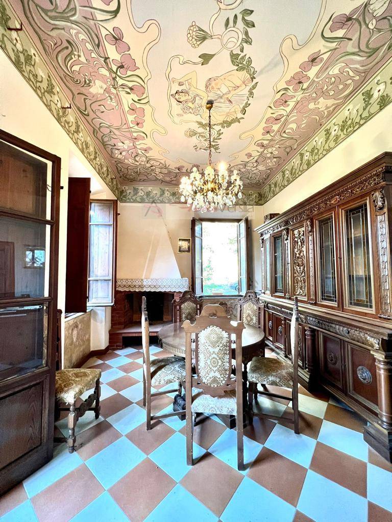 villa d\'epoca in vendita a Camaiore, Badia