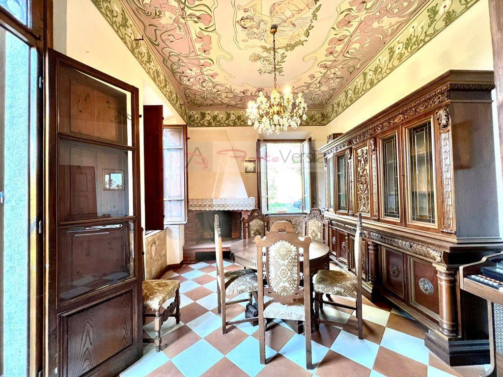 villa d\'epoca in vendita a Camaiore, Badia