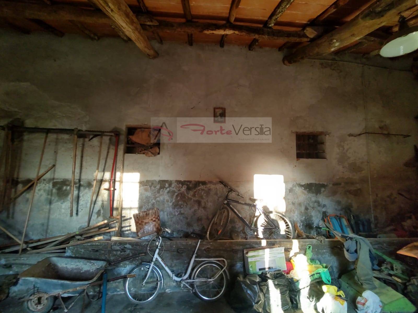 Rustico in vendita a Massarosa, Piano di Conca