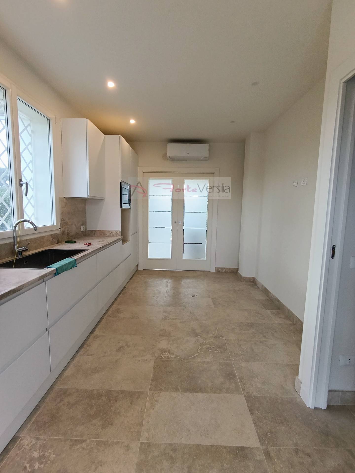 villa indipendente in vendita a Pietrasanta