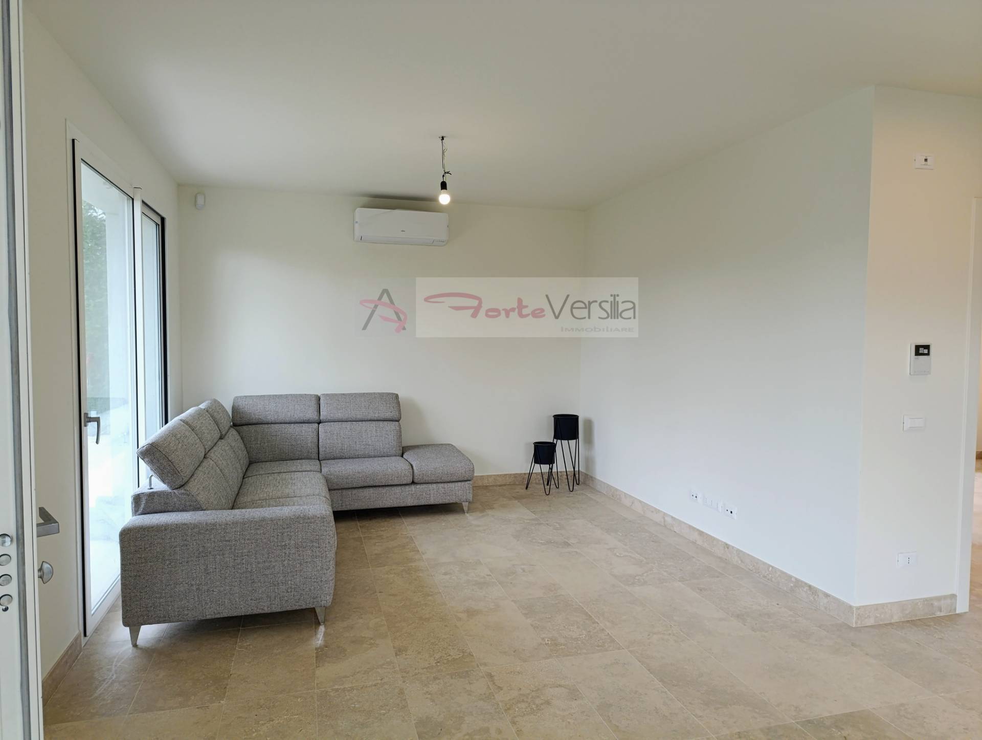 villa indipendente in vendita a Pietrasanta