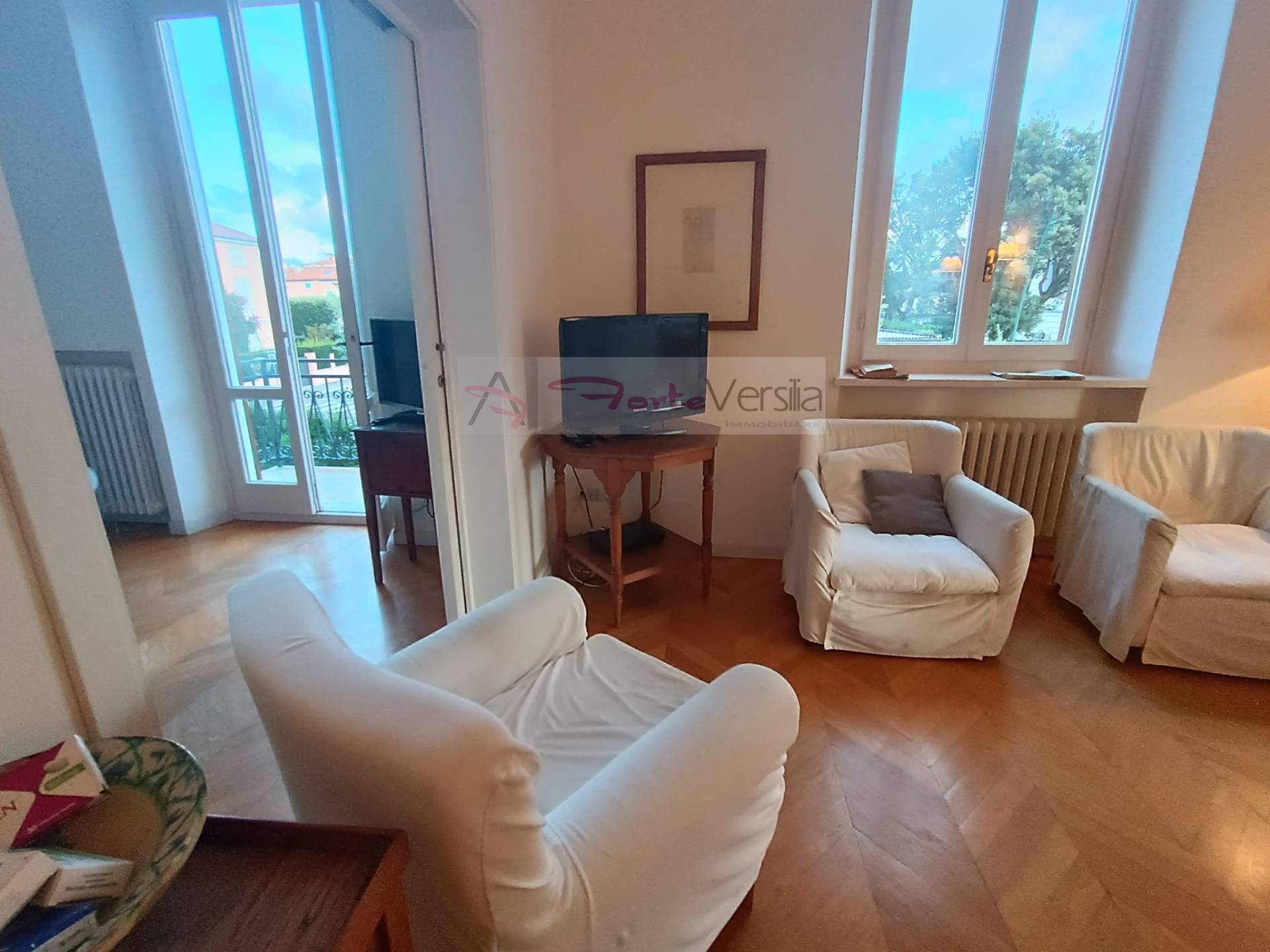 Appartamento in Villa in vendita a Forte dei Marmi, Centro