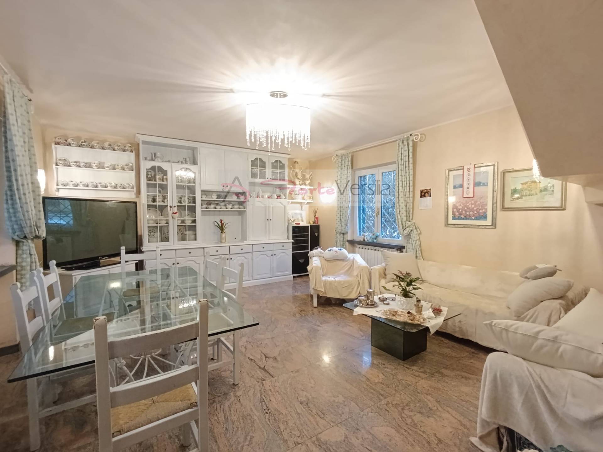 villa indipendente in vendita a Montignoso, Cervaiolo