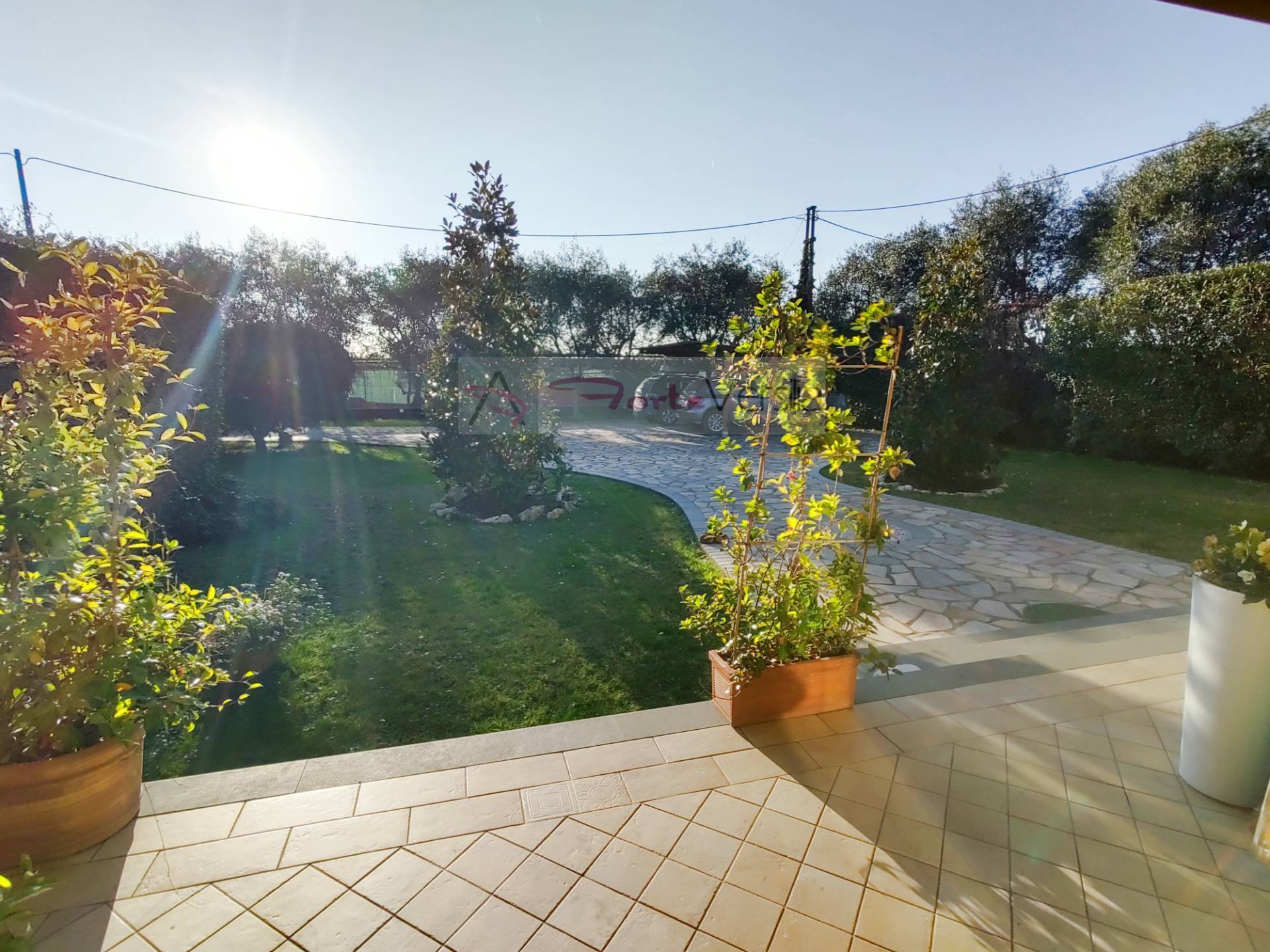 villa indipendente in vendita a Seravezza, Querceta
