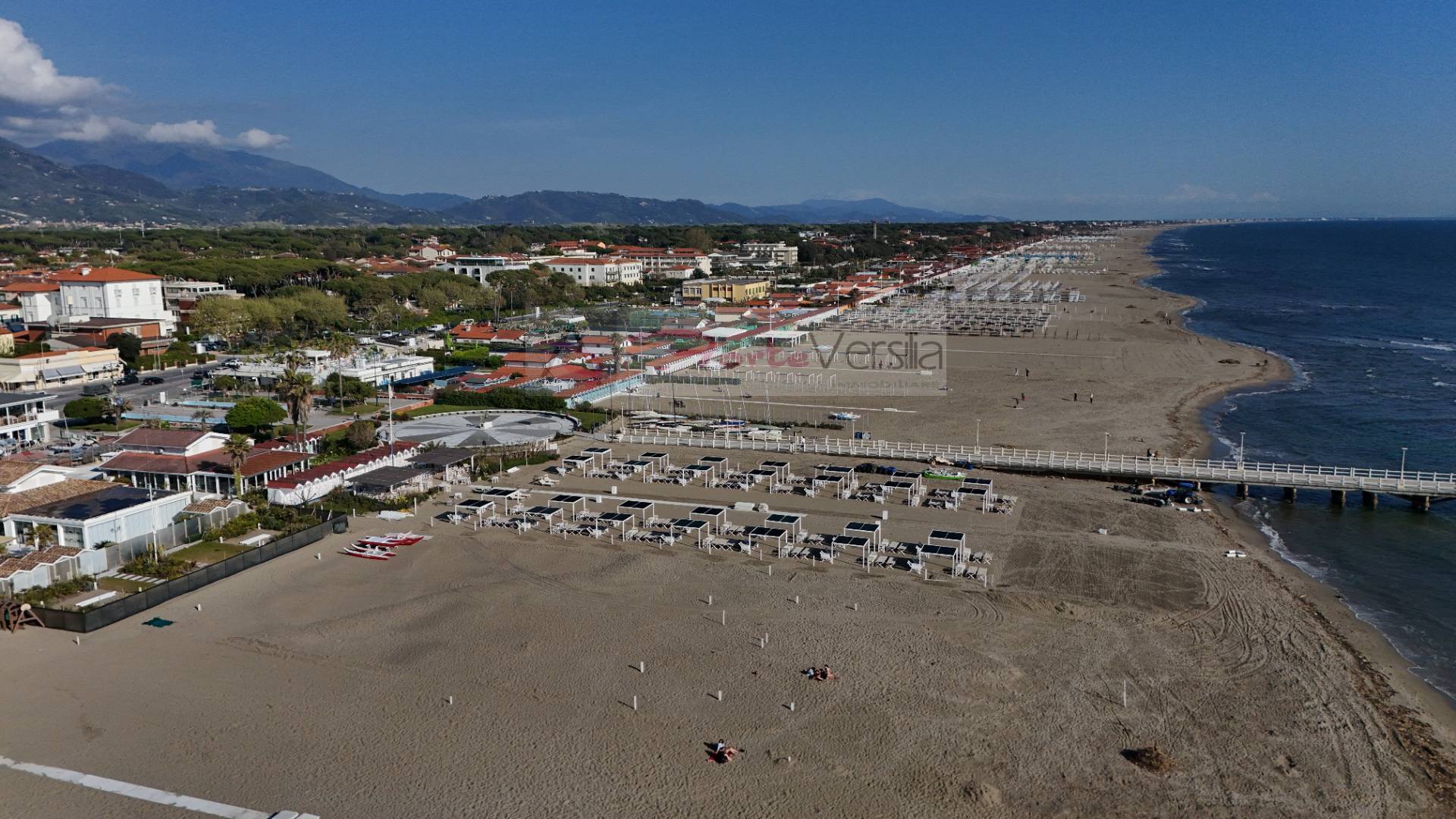 villa indipendente in vendita a Forte dei Marmi