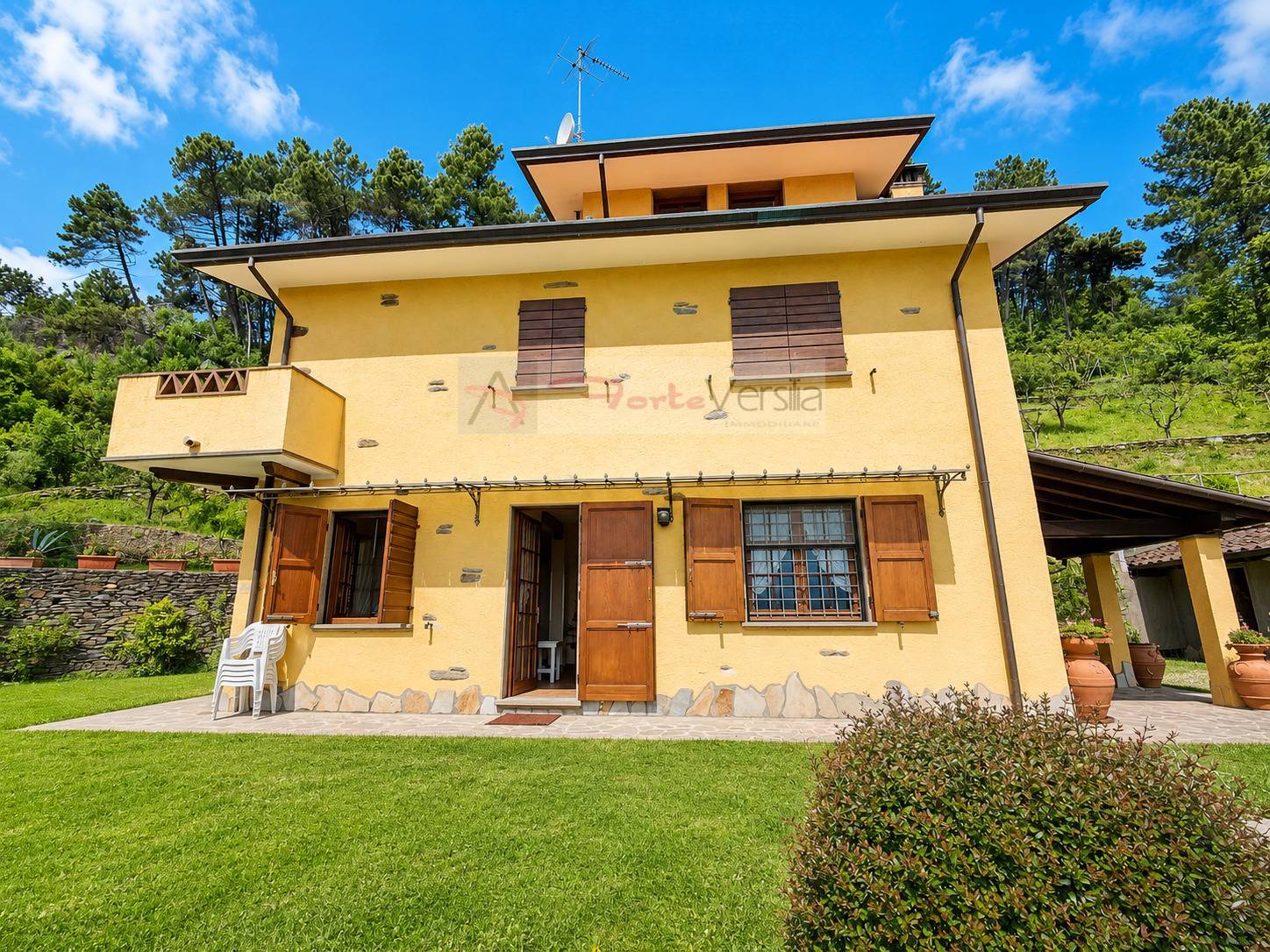 villa indipendente in vendita a Pietrasanta, Strettoia