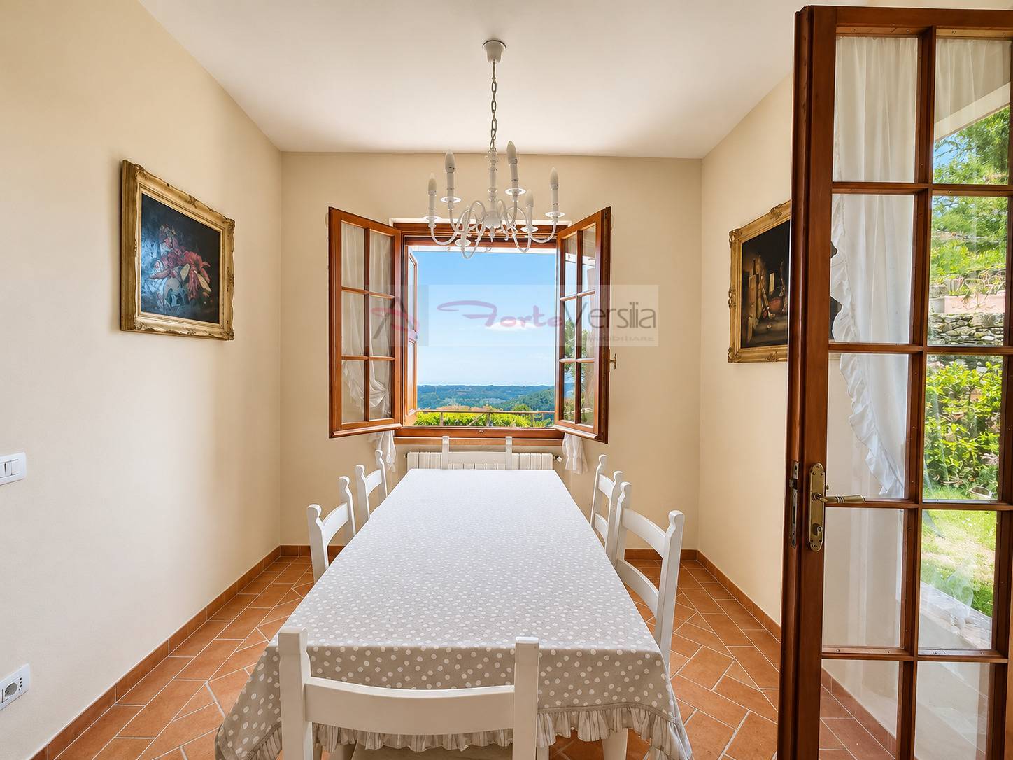 villa indipendente in vendita a Pietrasanta, Strettoia