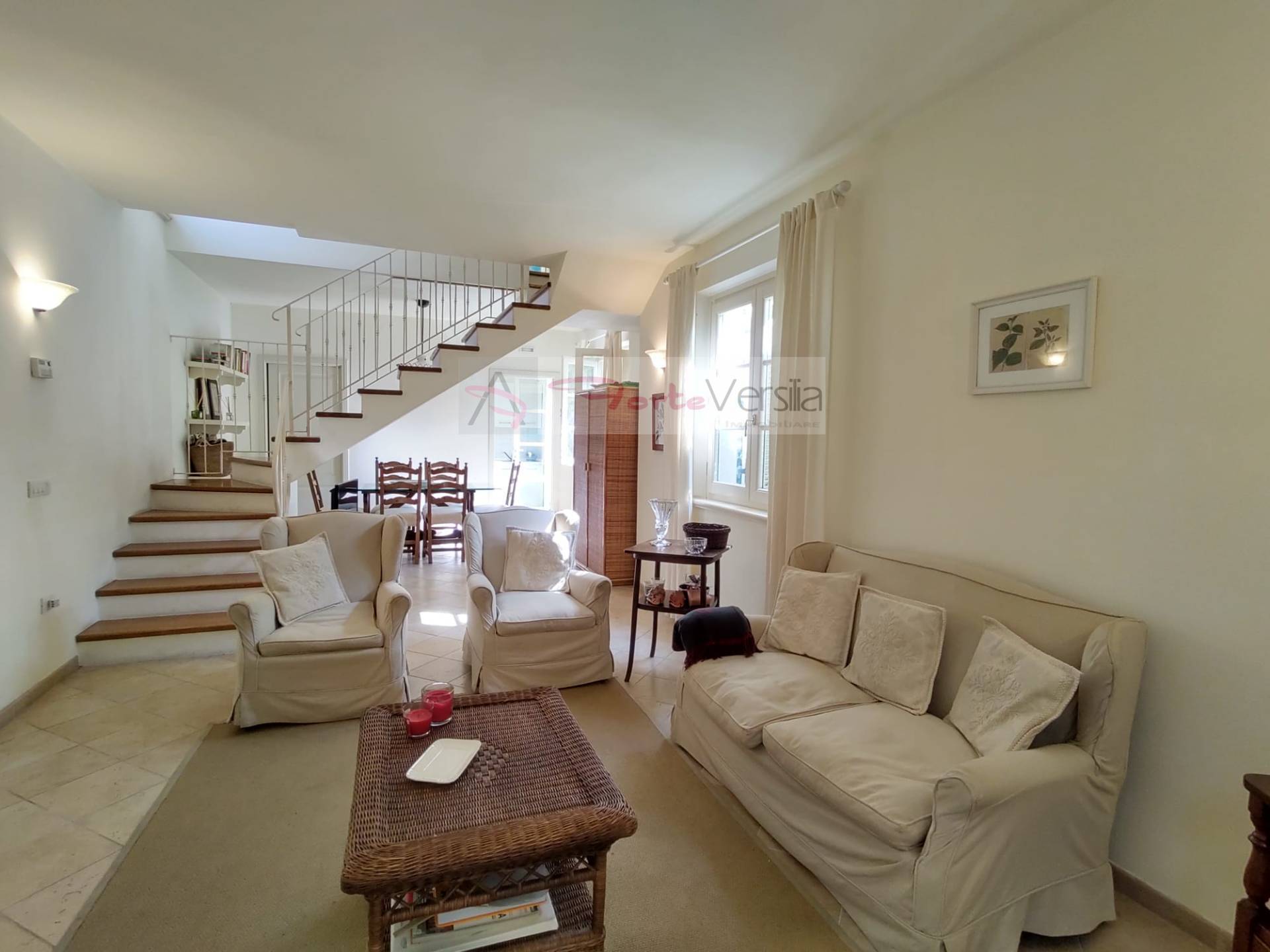 Villa Liberty semindipendentee in vendita a Forte dei Marmi, Centro
