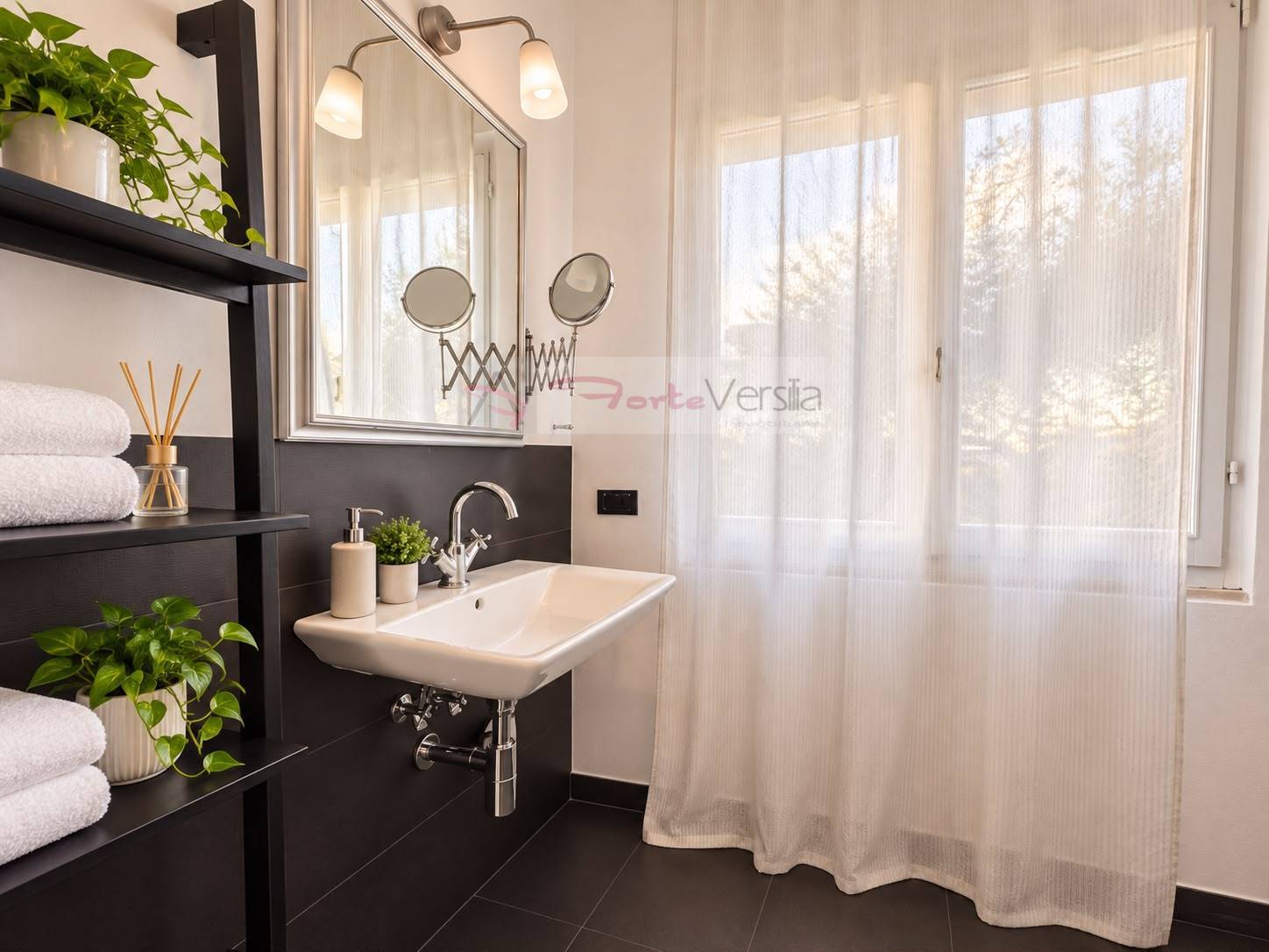 Appartamento in Villa in vendita a Massa, Ronchi