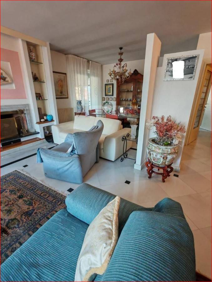 appartamento in vendita a Carrara, Marina di Carrara