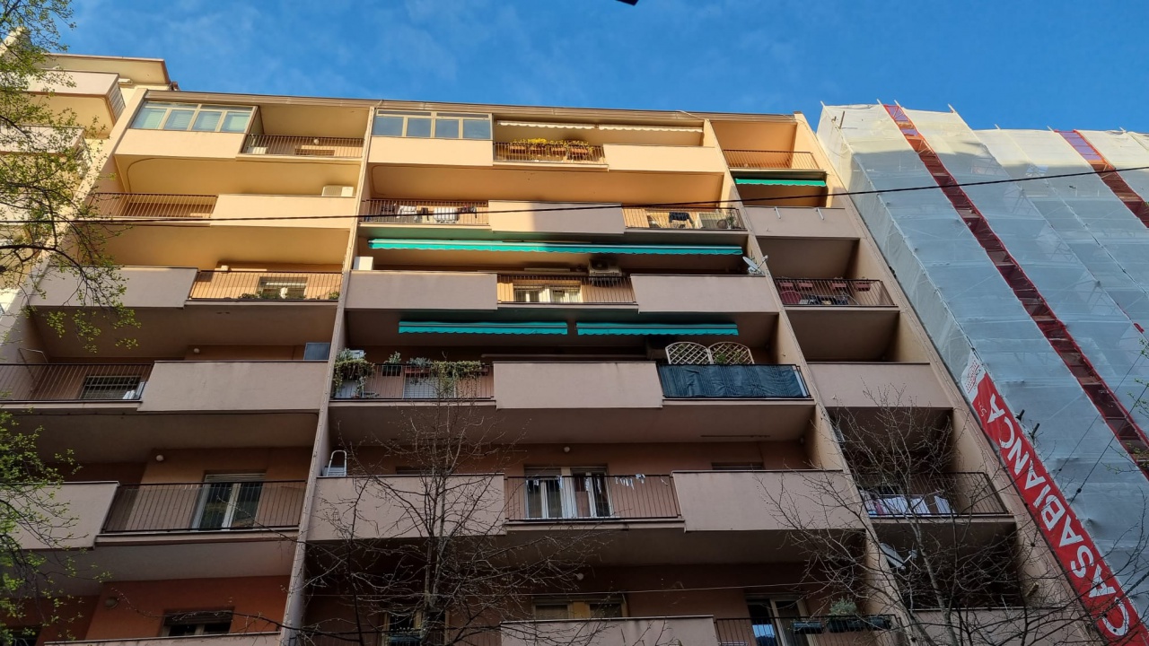 Bilocale con terrazzo in via del ghirlandaio, Trieste