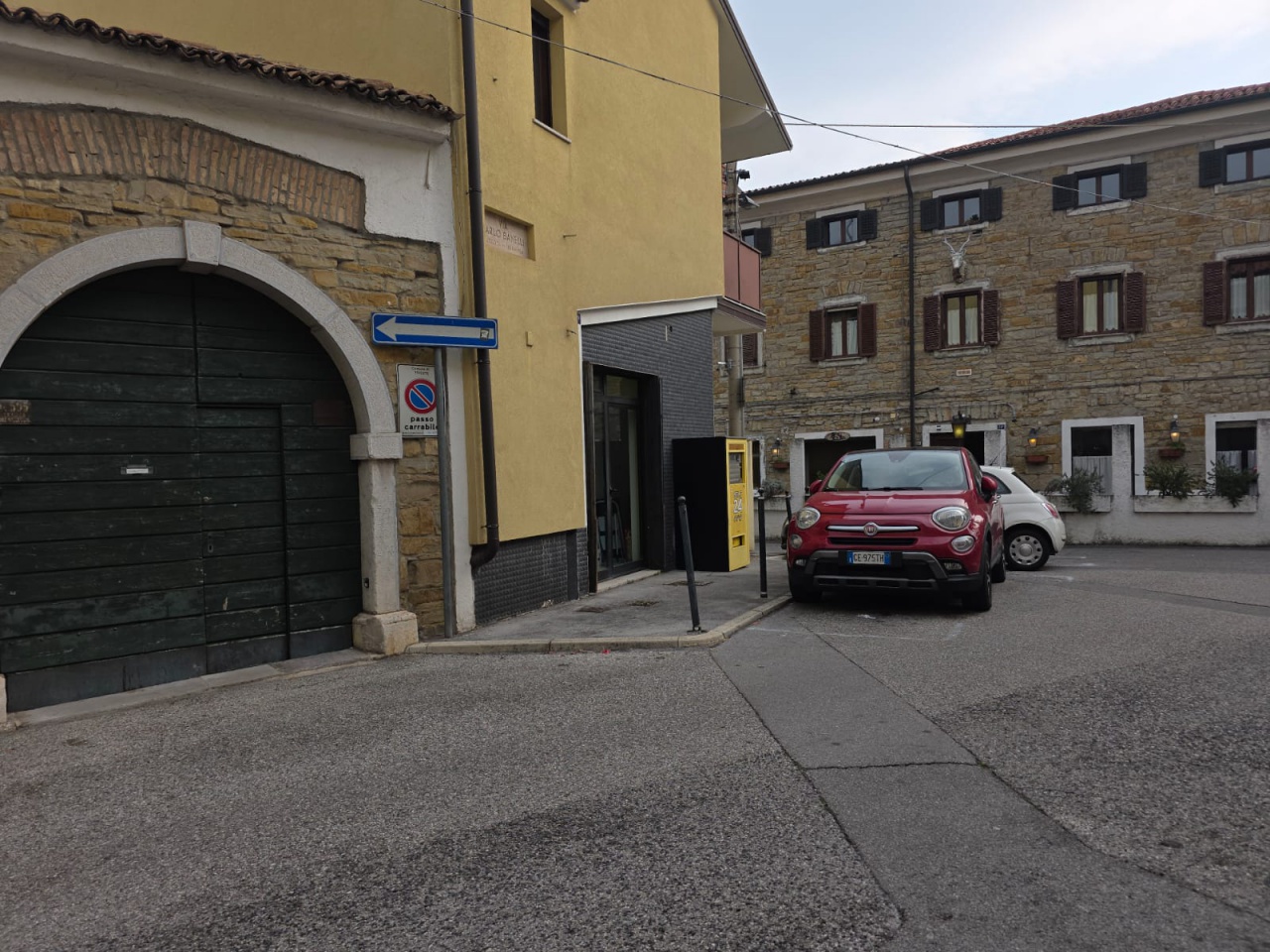 Negozio in affitto in carlo banelli, Trieste