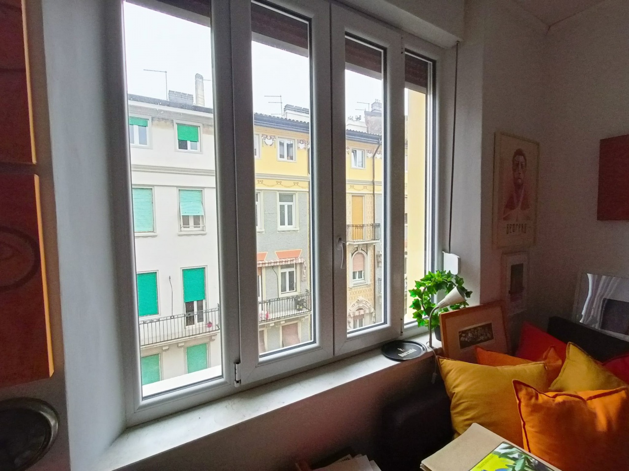 Bilocale arredato in affitto in via donadoni, Trieste