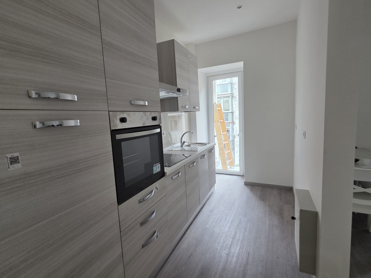 Trilocale arredato in affitto in via revoltella, Trieste