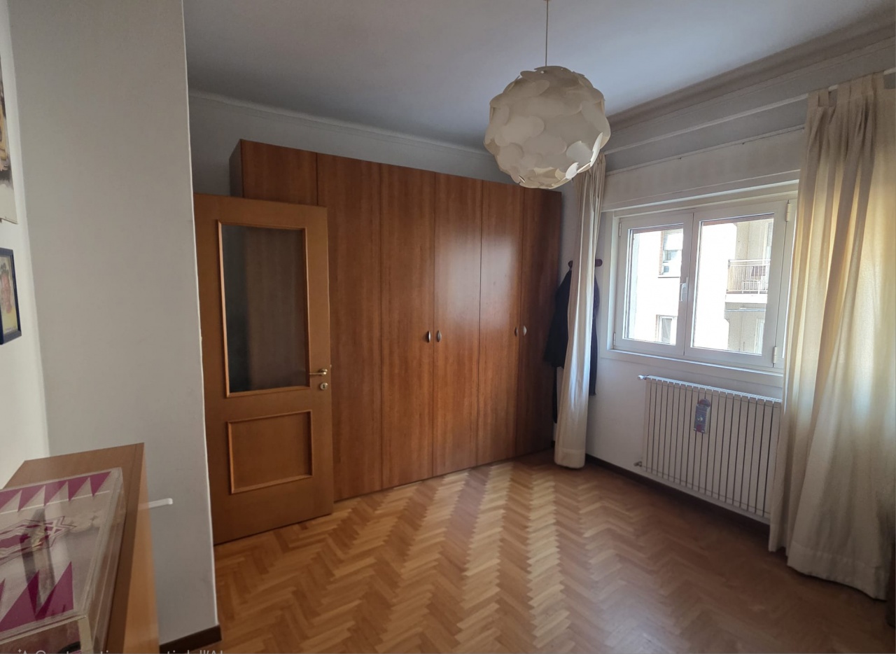 Trilocale in vendita in via cologna, Trieste